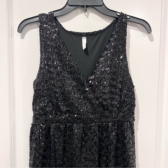 PinkBlush Women’s Black Sequin V-Neck Sleeveless Maternity Evening Gown Sz Small - Picture 8 of 14